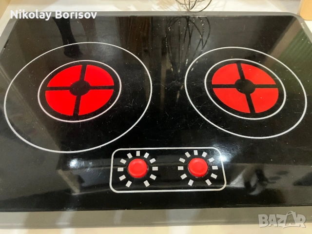 Продавам дървена детска кухня, снимка 3 - Играчки за стая - 53185299