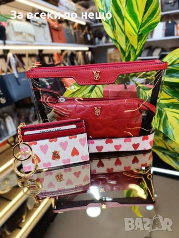 Victoria Secret Комплект Несесери За Лични Принадлежности И Визитник - Различни Цветове Код E1224, снимка 6 - Чанти - 53265511