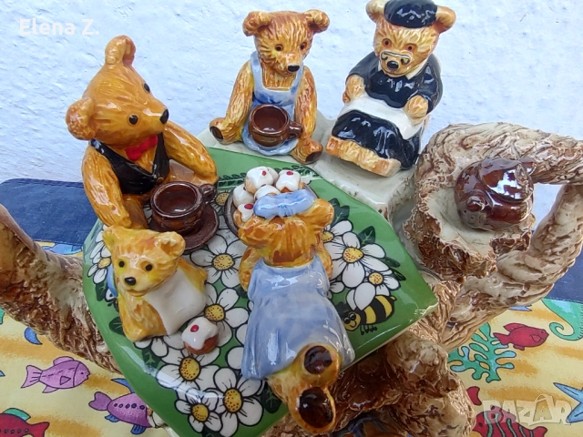 Голям подписан колекционерски чайник Paul Cardew , снимка 15 - Колекции - 52344404