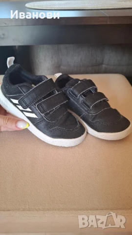 Маратонки за момче на Адидас/ Adidas - 25 и 28 номер, снимка 2 - Детски маратонки - 51362159