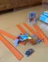 Играчки за момчета: писта hot wheels, джипове, боксова круша, пушка, снимка 1