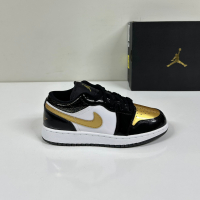 Nike Air Jordan 1 Gold, снимка 1 - Кецове - 44907685