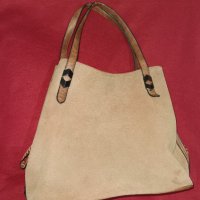Дамска кожена чанта от естествен набук, снимка 1 - Чанти - 43300045