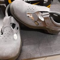 Продавам мъжки работни защитни обувки, снимка 2 - Други - 39976166