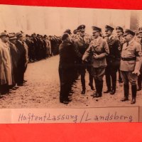 Снимка Адолф Хитлер в Ландсберг Хафтенласунг само за 10 лв., снимка 1 - Други ценни предмети - 39273351