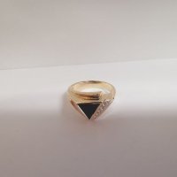 Златен мъжки пръстен с оникс и циркони , снимка 5 - Пръстени - 36935137