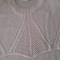 Пуловер с подплънки , снимка 4 - Блузи с дълъг ръкав и пуловери - 38127067