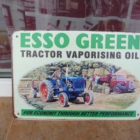 Метална табела Esso Green трактор с ремарке земеделие реколта, снимка 1 - Декорация за дома - 43765356