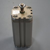 Пневматичен цилиндър Festo ADVU-40-90-APA, снимка 5 - Хидравлични и пневматични чукове - 28383562
