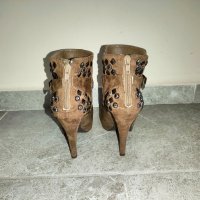 Дамски боти с ток - цена по договаряне, снимка 2 - Дамски обувки на ток - 40879890