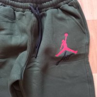 Детско долнище Air Jordan, снимка 1 - Спортни дрехи, екипи - 39229636