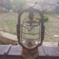 Стар фенер от 20 век с релефно стъкло, снимка 2 - Антикварни и старинни предмети - 43610517