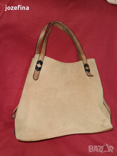 Дамска кожена чанта от естествен набук, снимка 1