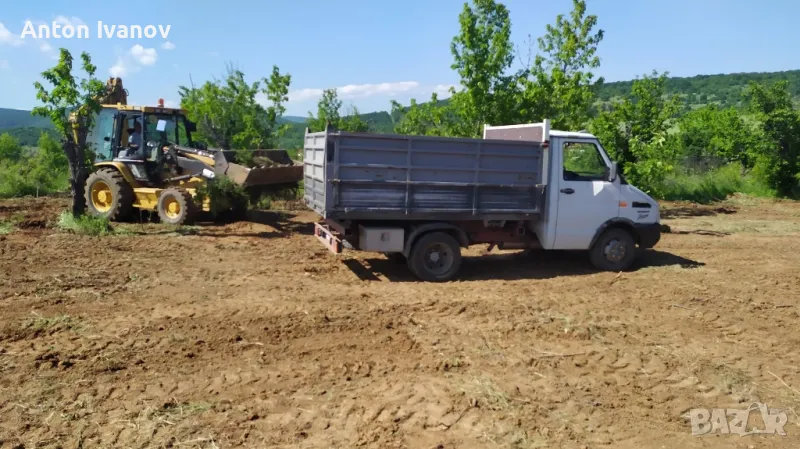 Предлагам услуги с трактор,багер и самосвал.
, снимка 1