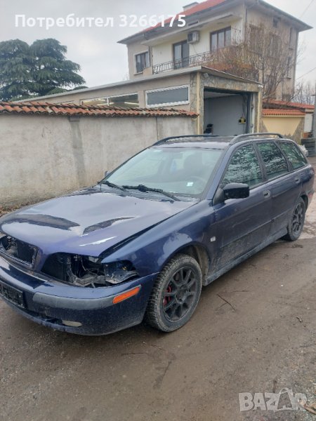 Volvo v40 1.8 122 на части, снимка 1