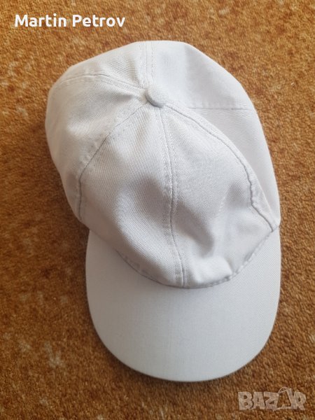 Шапка бял цвят , снимка 1
