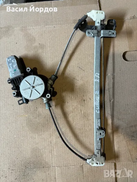 Заден Десен Стъклоповдигач за Хонда Сивик 7 / Honda Civic 7 / Задна Машинка Ел Стъкла, снимка 1