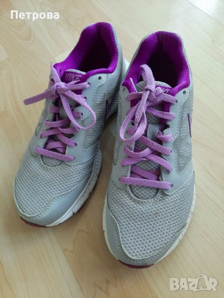 Оригинални дамски маратонки NIKE , снимка 1