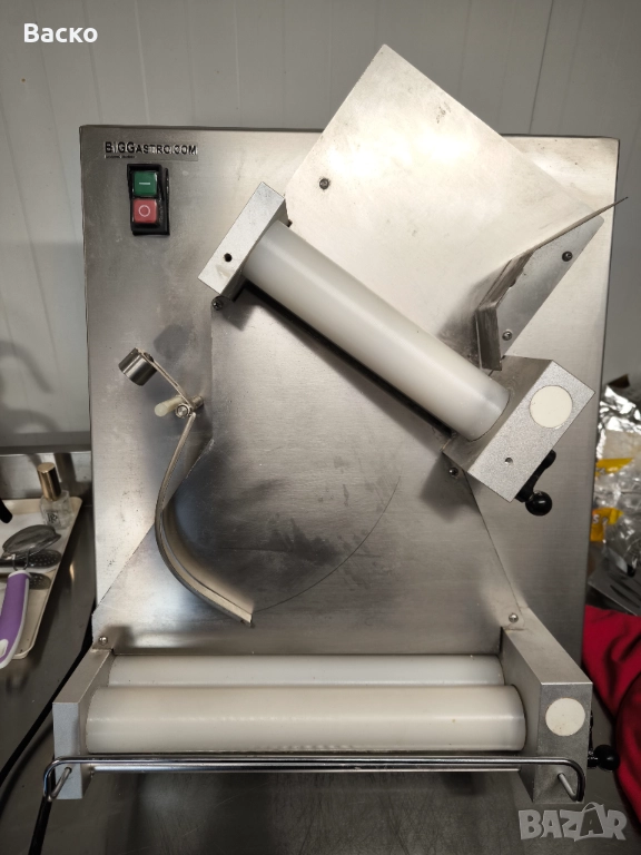 Машина за разточване на тесто за пици, снимка 1