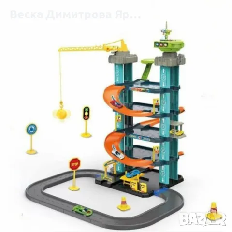 Голяма писта с паркинг, асансьор и кран със звук и светлина – 79 елемента, снимка 4 - Други - 48426800