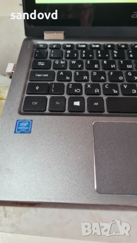 Разкошен коледен лаптоп ACER spin 1 sp111-32n цена 180лв, снимка 3 - Лаптопи за дома - 52837651