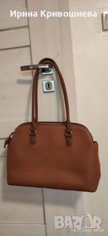 Двуцветна чанта, изкуствена кожа, снимка 2 - Чанти - 38653739