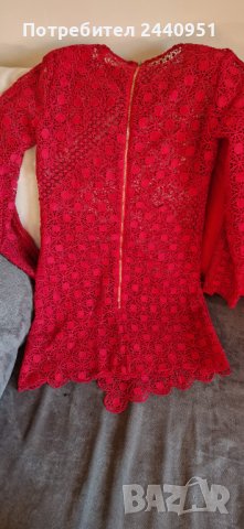 Дантелена рокля 