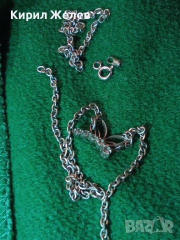 СТАРО КРАСИВО СРЕБЪРНО КОЛИЕ СРЕБРО 925 с ЮВЕЛИРНО ФАСЕТИРАНИ ЦИРКОНИ НУЖДА от РЕМОНТ! 32378, снимка 4 - Колиета, медальони, синджири - 38332933