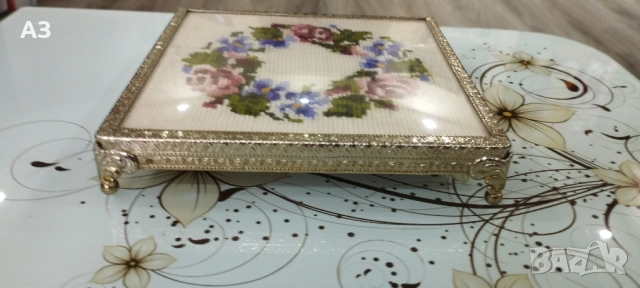 Продавам Мини Гоблен, снимка 2 - Гоблени - 52456934