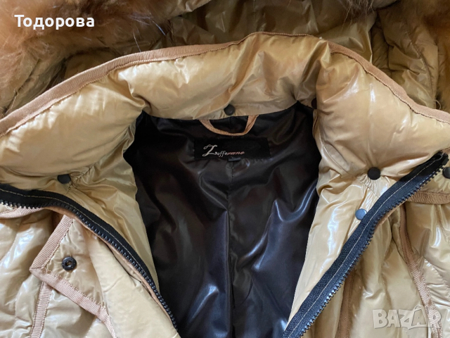 Много елегантно бежово яке с подвижна качулка, естествен пух. Високо качество., снимка 3 - Якета - 53292300