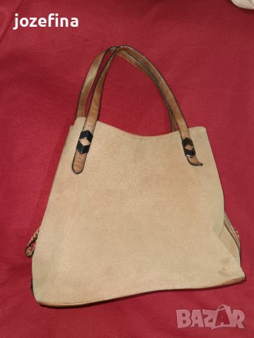 Дамска кожена чанта от естествен набук