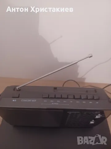 Продавам транзистор Grundig Concert Boy 230, снимка 3 - Радиокасетофони, транзистори - 49680618