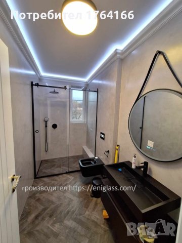 Душ кабини с черен обков