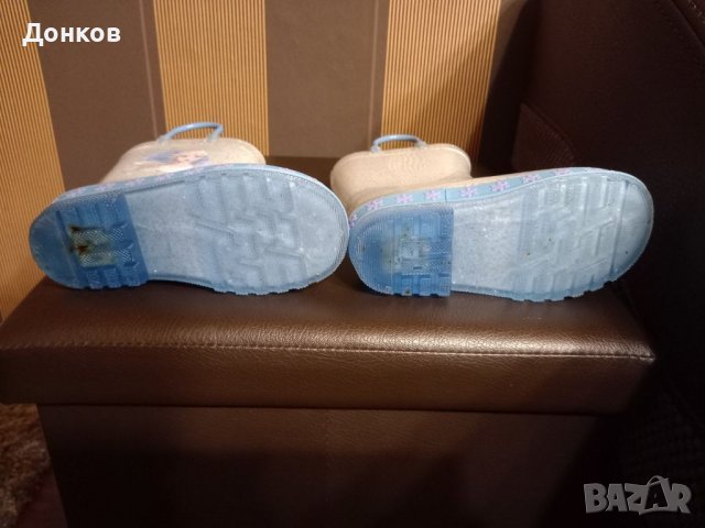 Продавам детски ботуши Character Light Up Wellingtons Unisex lnfants Disney Frozen, снимка 5 - Детски боти и ботуши - 38890767
