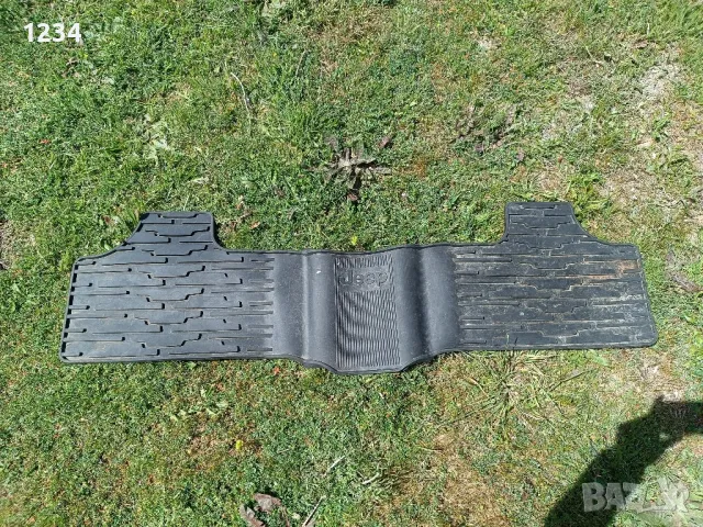 задна стелка за grand Cherokee 