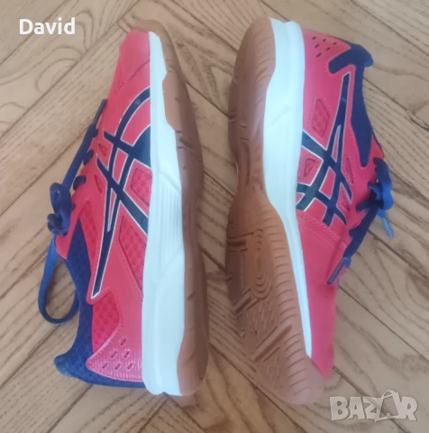 Оригинални дамски маратонки Asics Upcourt 3, снимка 3 - Маратонки - 50910676