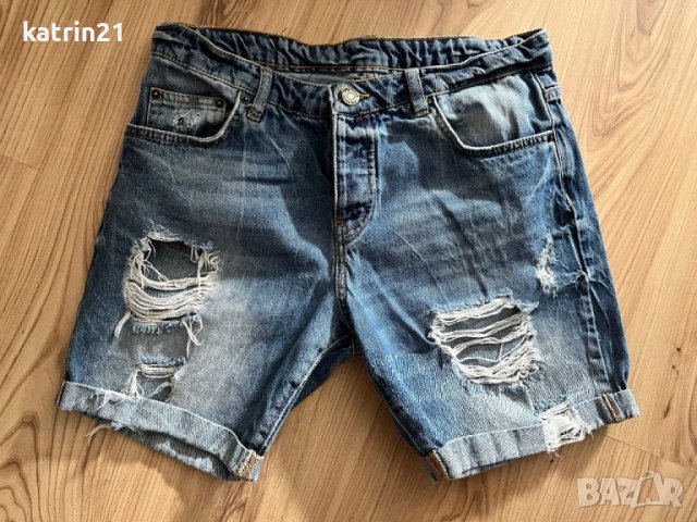 Накъсани дънки, снимка 1