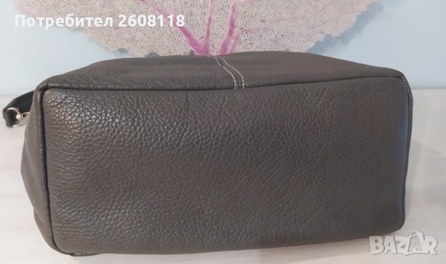 Сива кожена чанта – среден размер, снимка 7 - Чанти - 43223136