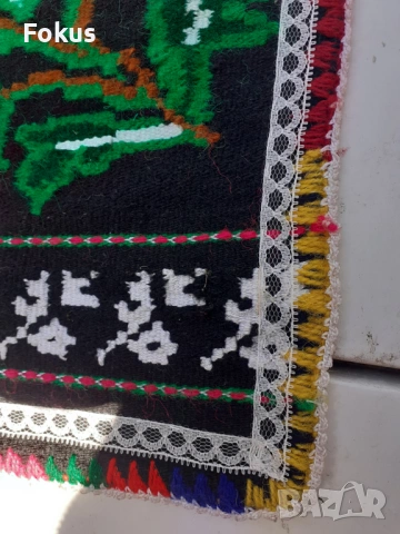 Неземно красива стара вълнена кичеста престилка за носия - Находка, снимка 14 - Антикварни и старинни предмети - 53579366