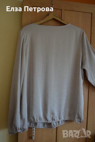 Банкетна сатенена светло сиво-бежова блуза, снимка 3 - Ризи - 43111959