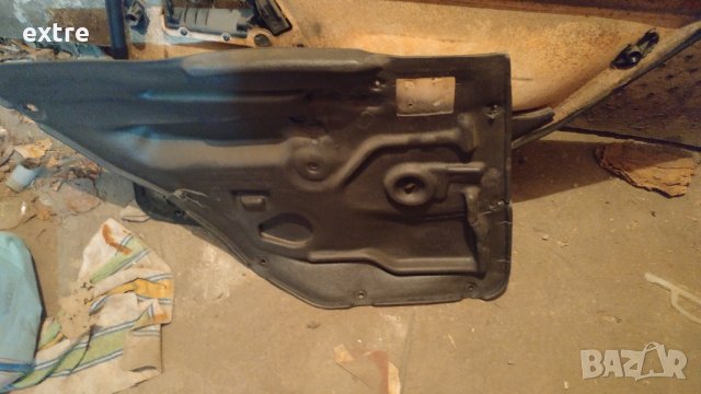 Кори от задни врати на голф 3 1.6 75кс , снимка 3 - Части - 27838335