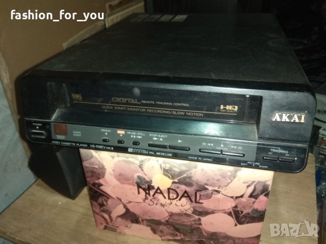 Видео VHS Akai VS-R8EV, снимка 1 - Плейъри, домашно кино, прожектори - 43046476