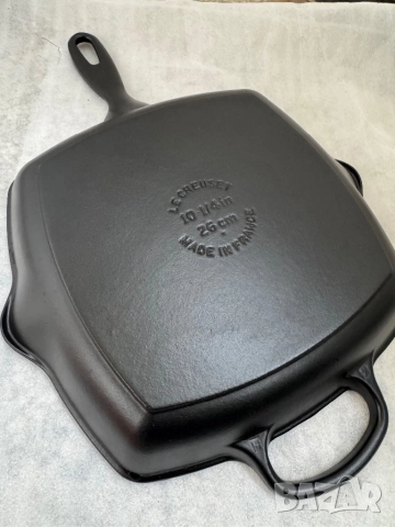 Професионален Чугунен Тиган Le Creuset Signature Square Skillet Grill 26см, 20183.26.00 / 00422!, снимка 3 - Съдове за готвене - 52561613