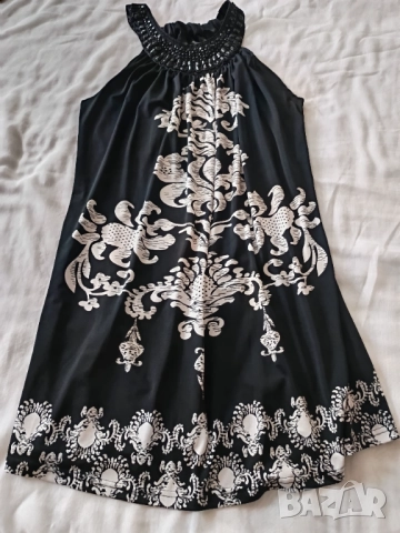 Рокля/туника с пришита огърлица 