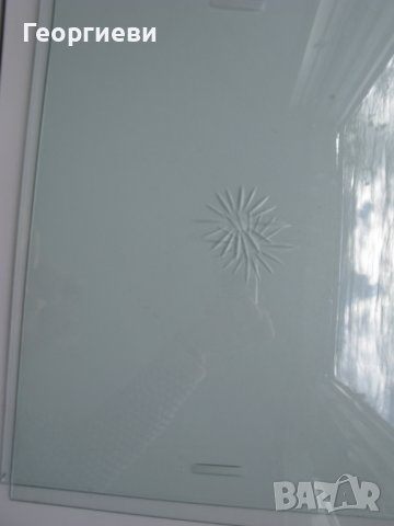 Стъкла за витрина с орнамент- 2 броя, снимка 11 - Секции и витрини - 37621619