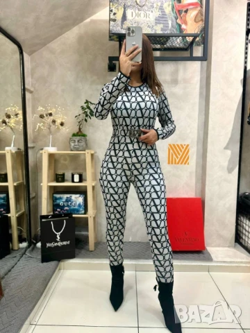 гащеризон valentino garavani , снимка 2 - Гащеризони - 50761745