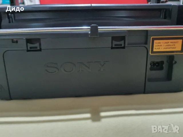 SONY CFD -V21L отлично и свирещо на всичко, снимка 2 - Радиокасетофони, транзистори - 47396438