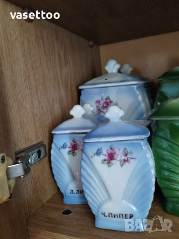 Буркани за подправки, снимка 2 - Аксесоари за кухня - 51795306