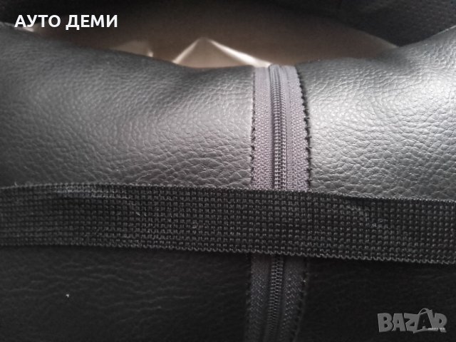 Черни кожени възглавнички с цветно лого на Ланд Ровър Land Rover + подарък , снимка 3 - Аксесоари и консумативи - 43852355