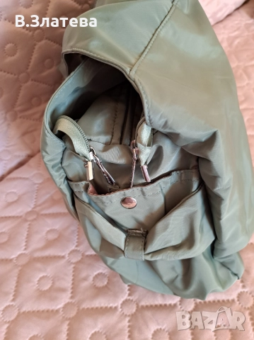 Дамска чанта – голяма,в  зелено, промазка, 100% непромокаема, снимка 8 - Чанти - 51507302